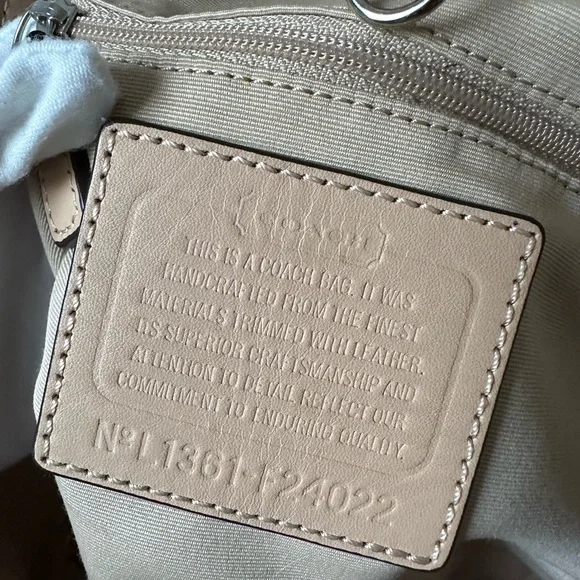 Coach large tote Bag - Picture 4 of 15